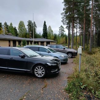 Suojatyökeskus paikoitusalue