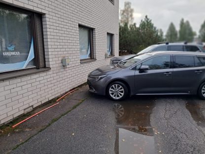 Terveyskeskuksen paikoitusalue, pääty