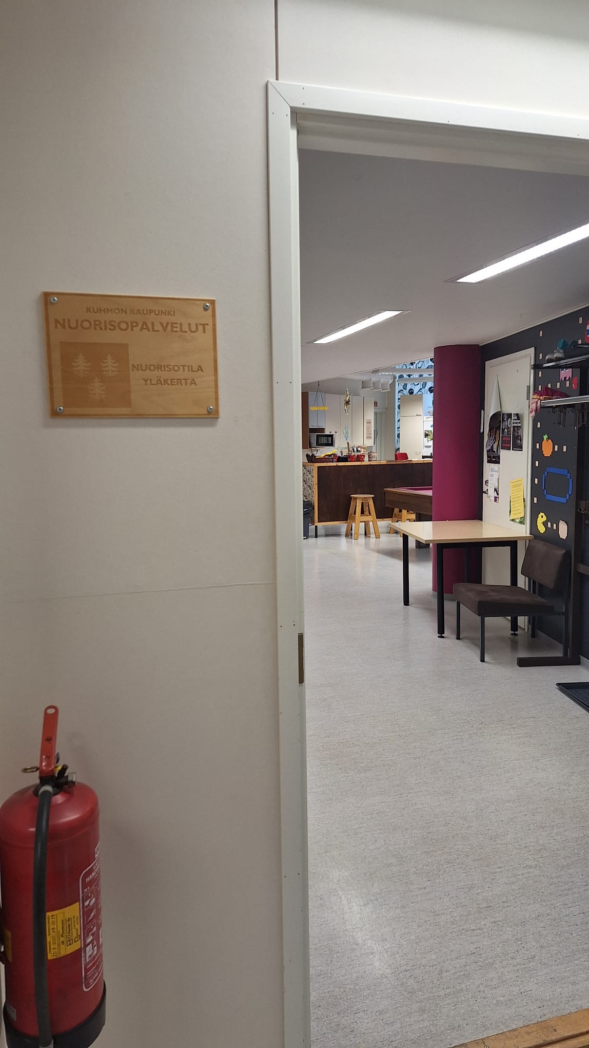 Nuorisotila yläkerta käyttövuoro - 8