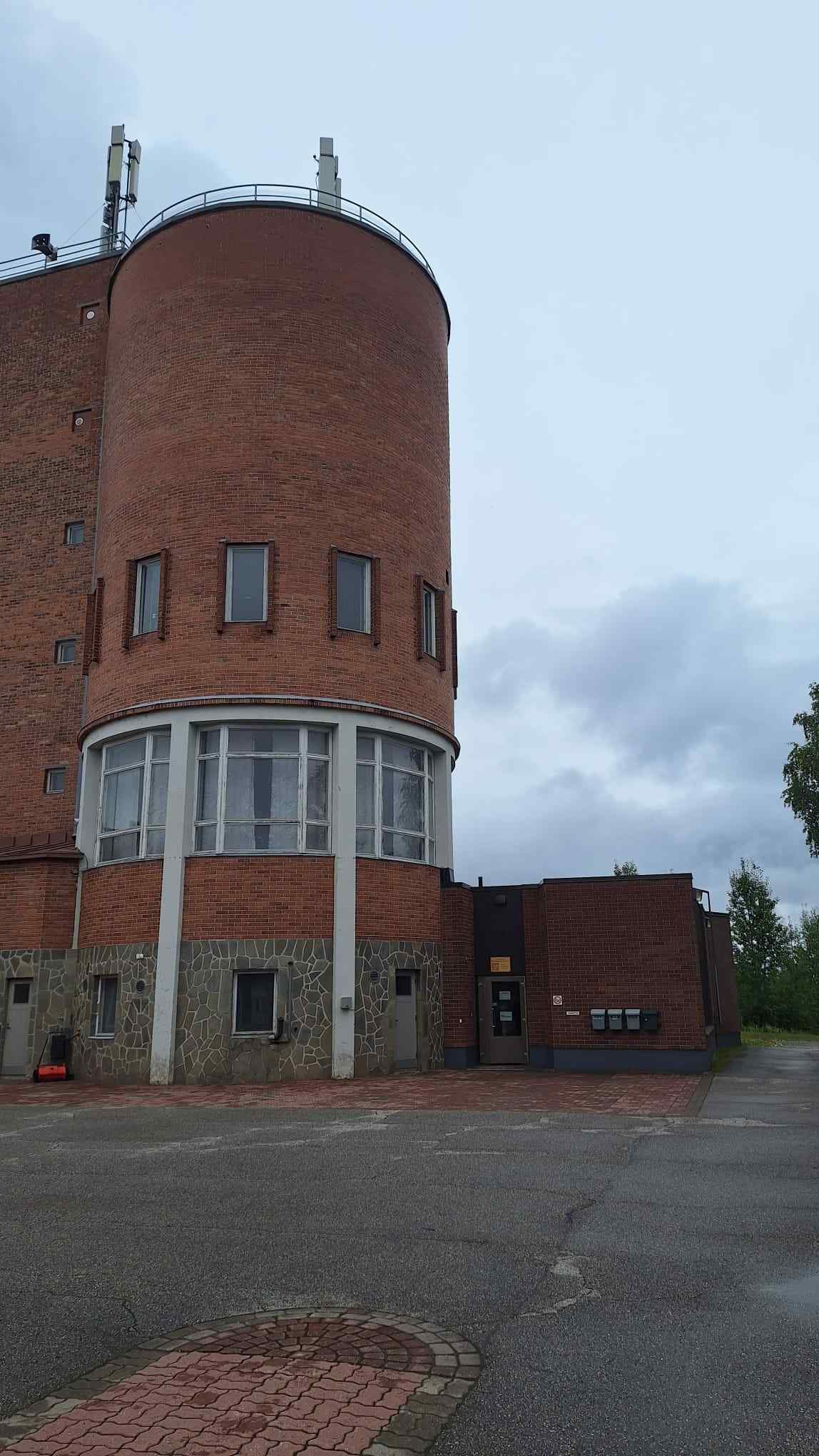Nuorisotila yläkerta käyttövuoro